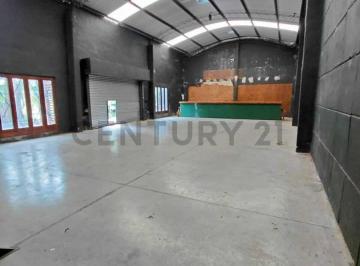 Bodega-Galpón · 600m² · Alquiler Espectacular Predio de 2100 m² - Panamericana y Boulogne Sur Mer - Galpon + Locales + Predio de