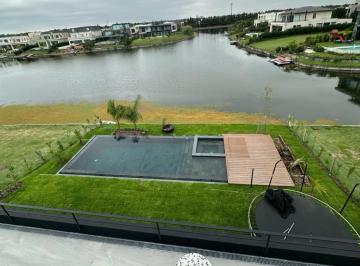 Casa · 432m² · 7 Ambientes · Casa en Venta Al Agua en Virazon, Nordelta