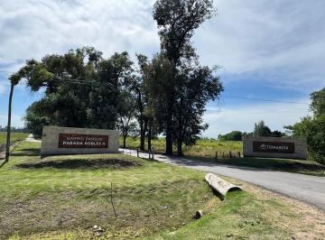 Terreno · 1500m² · Adg. Oportunidad! Lote 1500 m² en Barrio Parque Robles 2