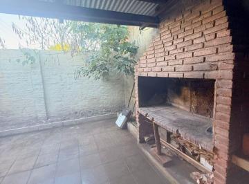 Casa de 3 ambientes, San Pedro · Uruguay y E. Arnaldo - San Pedro, Buenos Aires.