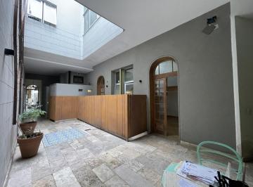 PH · 60m² · 3 Ambientes · PH en Almagro Reciclado con Estilo y Muy Versatil.