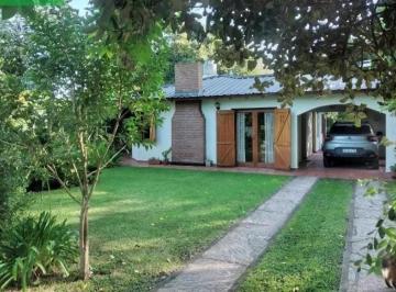 Casa · 105m² · 3 Ambientes · 1 Cochera · Casa en Venta - 2 Dorm. 1 Baño - Mar del Plata