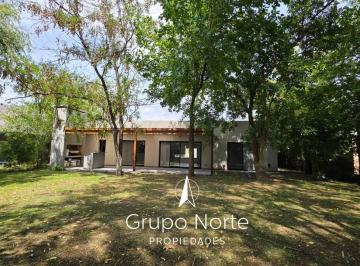 Casa · 170m² · 5 Ambientes · 4 Cocheras · Casa en Venta Desarrollada en Una Planta en Barrio San Matias, Escobar