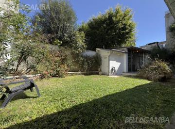 Casa · 324m² · 5 Ambientes · 3 Cocheras · Casa Venta 5 Ambientes Garage Jardin Apto Credito