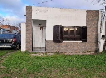 Casa · 249m² · 5 Ambientes · 1 Cochera · Casa Apta Credito