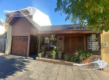 Casa · 110m² · 4 Ambientes · 1 Cochera · Venta Casa 4 Ambientes en Una Planta Apta Credito