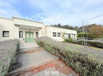 Casa · 175m² · 5 Ambientes · 6 Cocheras · Residencia 5 Amb de Primera Calidad - Arenas del Sur