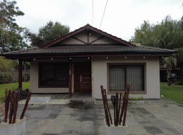 Casa · 109m² · 4 Ambientes · 1 Cochera · Casa en Centro (Moreno)