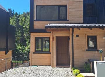 Casa · 69m² · 3 Ambientes · 1 Cochera · Casa 3 Amb. en Venta en Cerro Lindo El Estribo a 1 Km del Centro de Bariloche!
