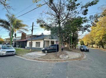 Casa · 150m² · 4 Ambientes · 1 Cochera · Casa en Venta de 4 Amb. 3 Dorm.. Cochera. Barrio La Argentina, Campana