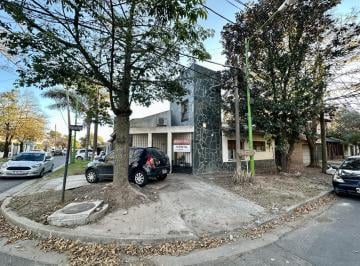 Casa · 150m² · 4 Ambientes · 1 Cochera · Casa en Venta de 4 Amb. 3 Dorm.. Cochera. Barrio La Argentina, Campana