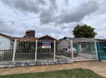 Casa · 200m² · 3 Ambientes · 3 Cocheras · Venta Casa 3 Ambientes con Entrada de Auto Patio Parrilla