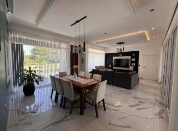 Casa · 200m² · 5 Ambientes · 6 Cocheras · Casa Venta La Candida Club de Campo 4 Dorm. - Piscina