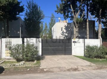 Casa · 90m² · 3 Ambientes · 2 Cocheras · Dúplex de 2 Dorm. en Venta en Gorina