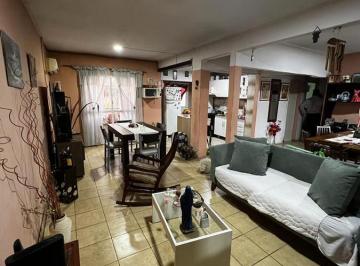 Departamento · 70m² · 4 Ambientes · Departamento - La Florida - Planta Baja