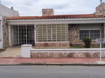 Foto · Barrio Maipú. 2 Dorm., Gran Patio. Apto Crédito