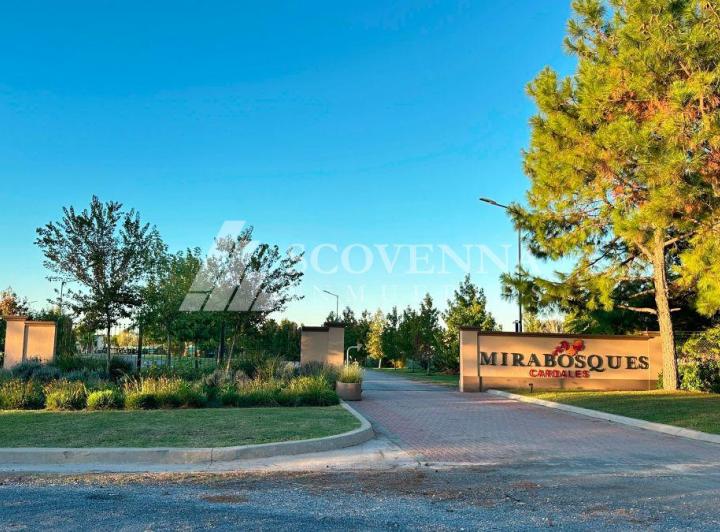 Terreno · 1006m²