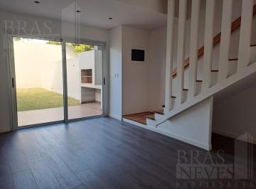 PH · 135m² · 4 Ambientes · 1 Cochera · A Estrenar! 4 Amb. // Suite// Cochera //jardin * a 6 Cuadras de Maipu