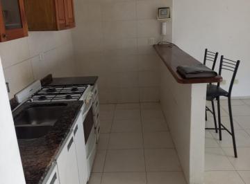 Departamento · 40m² · 2 Ambientes · Oportunidad!alquiler 2 Amb Flores. Luminoso - a 3 Cuadras de Subte A. zona Comercial. Todos Los m