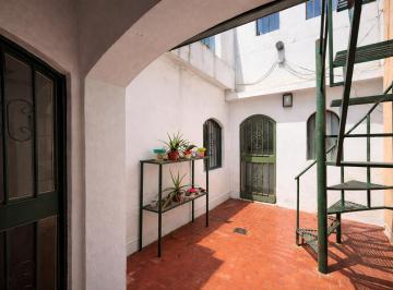 Casa · 103m² · 5 Ambientes · Riobamba Al 1430