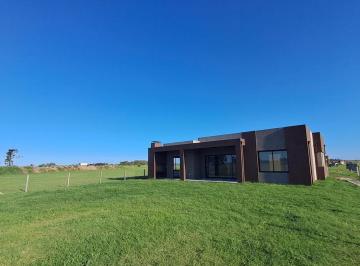 Casa · 161m² · 4 Ambientes · Casa en Venta - 3 Dorm. 2 Baños - Pinamar