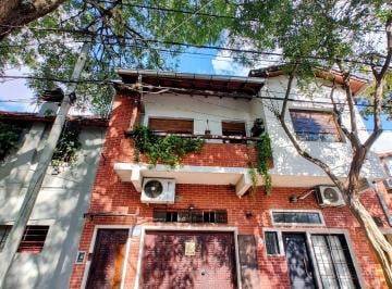 PH de 3 ambientes, Vicente López · En Venta PH 3/4 Ambientes con Garage y Terrazas | Muy Luminoso | Próximo Est. Cetrángolo
