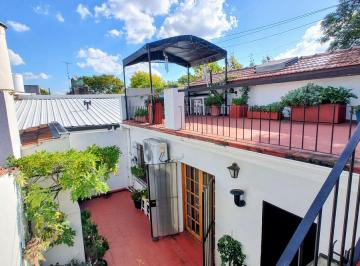 PH de 3 ambientes, Vicente López · En Venta PH 3/4 Ambientes con Garage y Terrazas | Muy Luminoso | Próximo Est. Cetrángolo