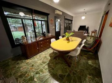 Casa de 4 ambientes, La Matanza · Casa 3 1/2 Amb - San Justo - Ideal Vivienda a Remodelar - Zon U1b