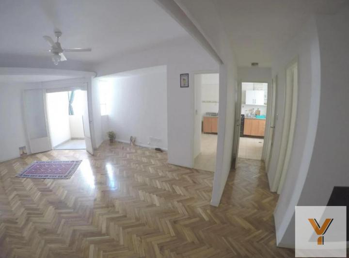 Departamento en Venta - 4 Dorm. 2 Baños - Villa Crespo