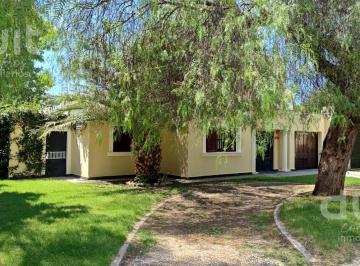 Casa · 325m² · 7 Ambientes · 1 Cochera · Casa Apto Credito - Parque San Antonio