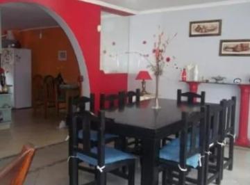 Casa · 150m² · 13 Ambientes · Casa en Venta - 3 Dorm. 1 Baño - Mar del Plata