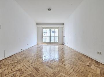 Departamento · 80m² · 3 Ambientes · Departamento 3 Ambientes Luminoso Buen Estado con Baulera Balcon en Recoleta
