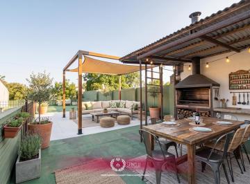 Casa · 165m² · 6 Ambientes · Venta Casa 6 Ambientes 320 m² Sobre Terreno de 172 m² en Parque Patricios con 2 Patios y 2 Terrazas