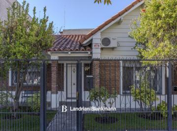 Casa · 119m² · 6 Ambientes · Casa en Venta en Calle Leguizamón 186 de Neuquen Capital