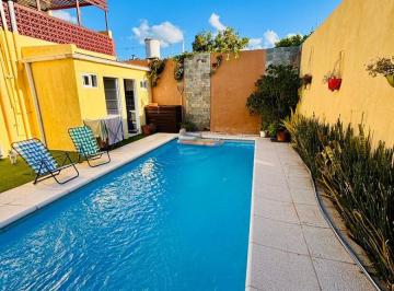 Casa de 5 ambientes, Rafaela · Casa con 3 Dorm. y Pileta