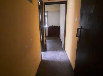 PH de 3 ambientes, Balvanera · 3 Ambientes en Primer Piso por Escalera a Reciclar