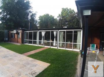 Casa · 120m² · 3 Ambientes · 1 Cochera · Casa en Venta - 2 Dorm. 2 Baños - 750 m² - Berazategui