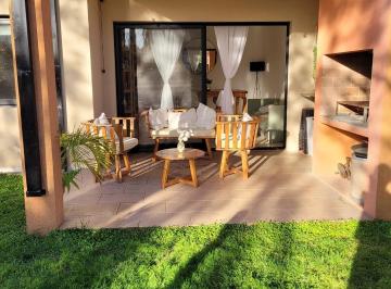 Departamento · 62m² · 3 Ambientes · 1 Cochera · Departamento 3 Amb con Jardin en Venta Altos de La Cañada