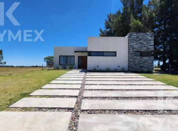 Casa · 165m² · 4 Ambientes · 2 Cocheras · Casa en Venta - La Victoria Polo Club