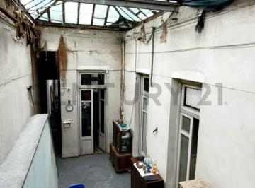 Casa · 248m² · 10 Ambientes · Venta Casa Cordon Sur Padrón Único Apta Banco Reciclar 248 m² Guaná y Jackson