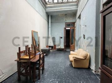 Casa · 248m² · 10 Ambientes · Venta Casa Cordon Sur Padrón Único Apta Banco Reciclar 248 m² Guaná y Jackson