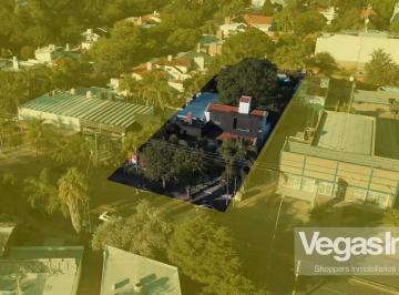 Terreno · 783m² · Recta Martinolli - Lote Apto Locales Comerciales / Oficinas
