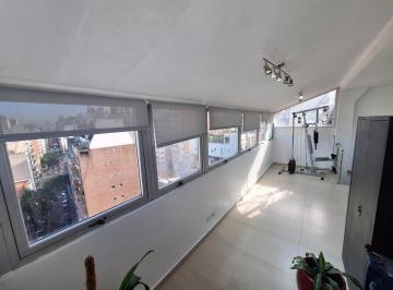 Oficina comercial · 74m² · 3 Ambientes · Alquiler de Oficina de 74 m² en Balvanera