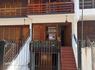 Casa · 175m² · Casa en Venta - 4 Dorm. 3 Baños 2 Cocheras - 250 m² - San Bernardo del Tuyu
