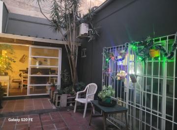 PH · 76m² · 3 Ambientes · PH en Venta a Reciclar - San Fernando