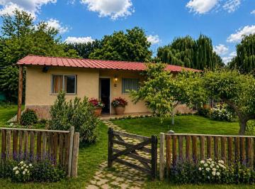 Casa · 120m² · 4 Ambientes · 1 Cochera · Venta Casa en Vistalba