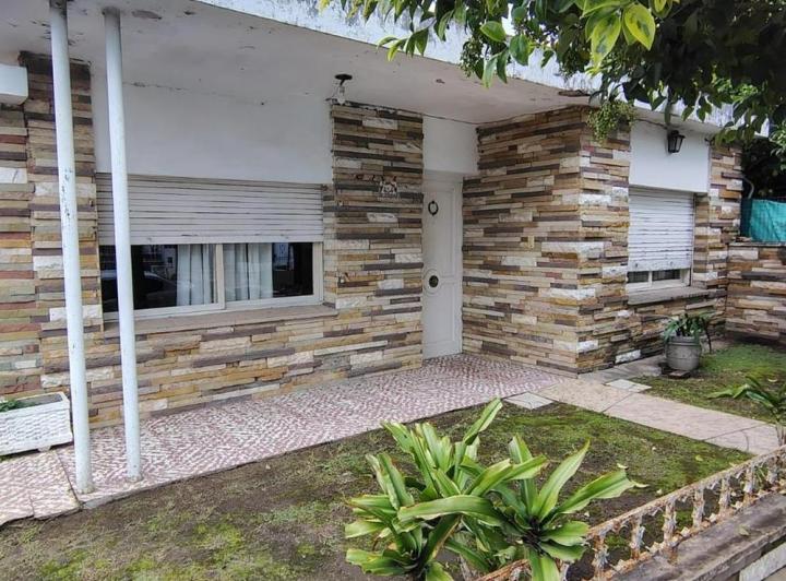 Casa · 161m² · 4 Ambientes · 1 Cochera