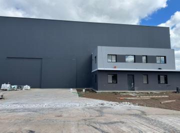 Bodega-Galpón · 1000m² · Alquiler de Nave Industrial en General Rodriguez de 1000 m² con Oficinas