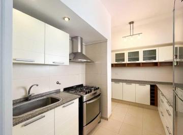 Imagen 1 - Casa de pasillo en barrio Martin. Propiedad reciclada de 3 dormitorios con patio luminoso y terraza. - · Casa de Pasillo en Barrio Martin. Propiedad Reciclada de 3 Dorm. con Patio Luminoso y Terraza.