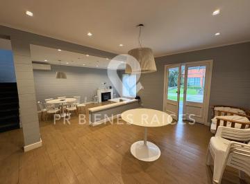 Casa · 180m² · 4 Ambientes · Casa - Venado
